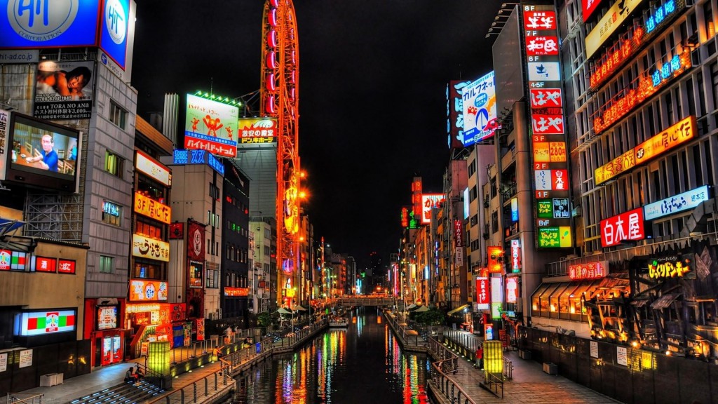 Gemerlap Malam hari kota Osaka