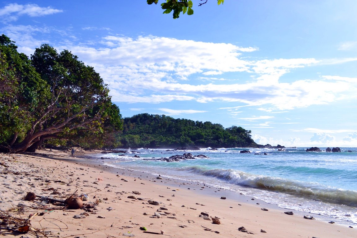Pantai Wediombo Pantai Favorit Para Pemancing Di Yogyakarta.