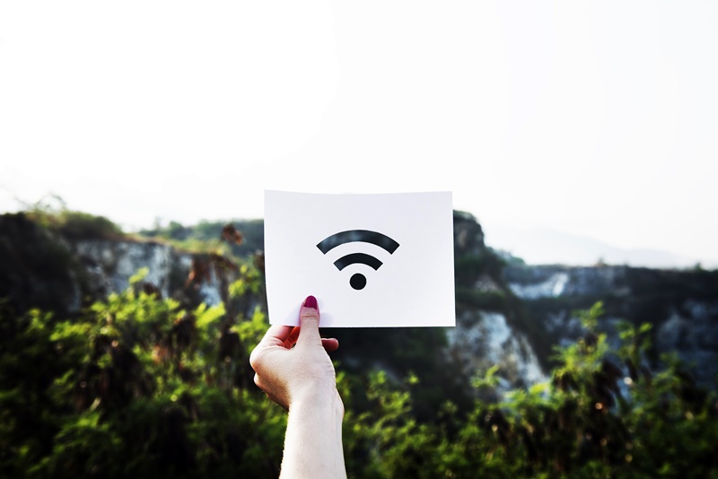 Gunakan free wifi untuk berhemat paket data