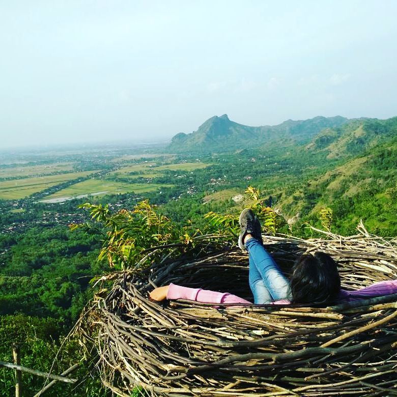 Ini adalah salah satu spot foto paling populer disini by @ikahtu.andi