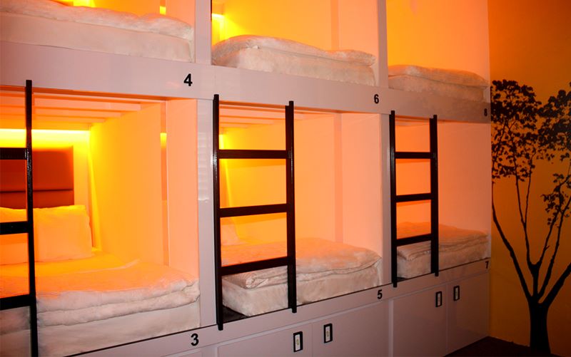 Kapsul tidur di hostel ini didesain untuk kenyamanan tamunya
