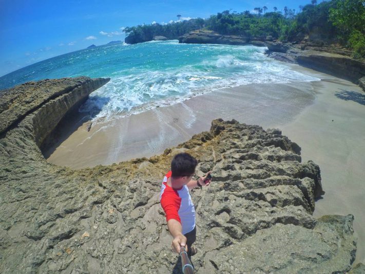 Pantai Dadap, pantai di Tulungagung yang masih begitu alami by @resa_effendy