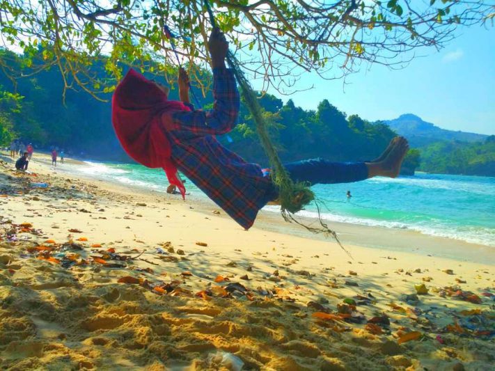 Pantai Sawahan Ombo Tulungagung by @mifta.muslimah