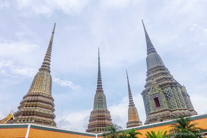 Bangkok adalah kota yang menarik untuk dikunjungi di musim liburan
