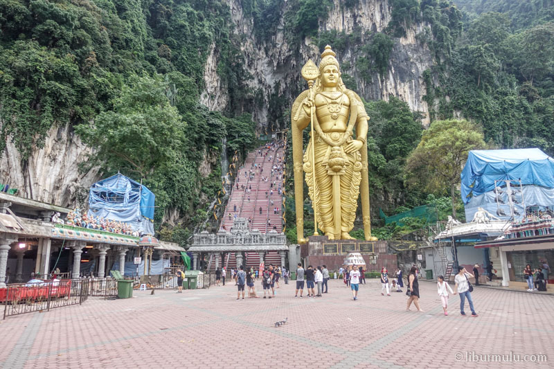 Batu Caves adalah salah satu tujuan di Open Trip Kuala Lumpur.