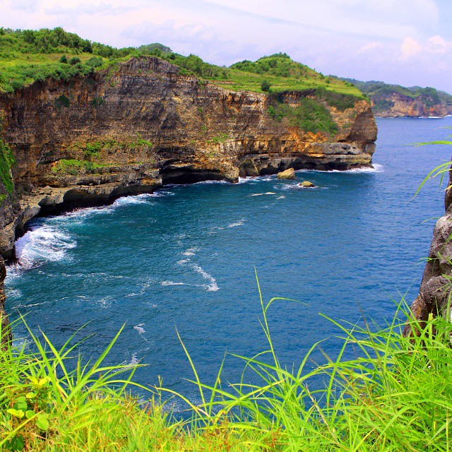 Jangan lupa ajak teman untuk memancing bersama di Pantai Nungguran via @rifqidab