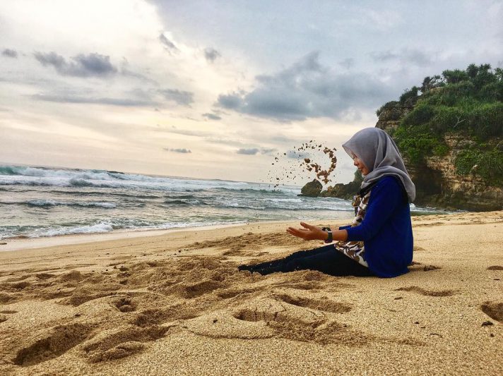 Harga Tiket Masuk Ke Pantai Watu Kodok Gunungkidul! via @desiambar.sari