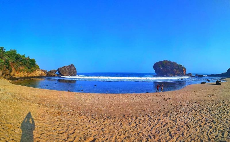Pantai Jungwok, Pilihannya Pencinta Alam dan Kegiatan Outdoor! via @bennysurendra