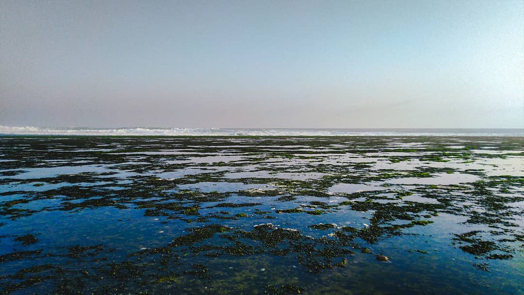 Siapapun Pasti Suka Ke Pantai Sundak