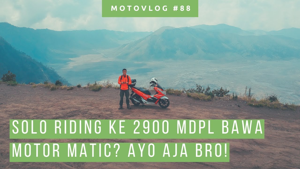 Puncak B29, atau yang sering disebut sebagai 'Negeri di Atas Awan,' adalah salah satu objek wisata alam di Lumajang.