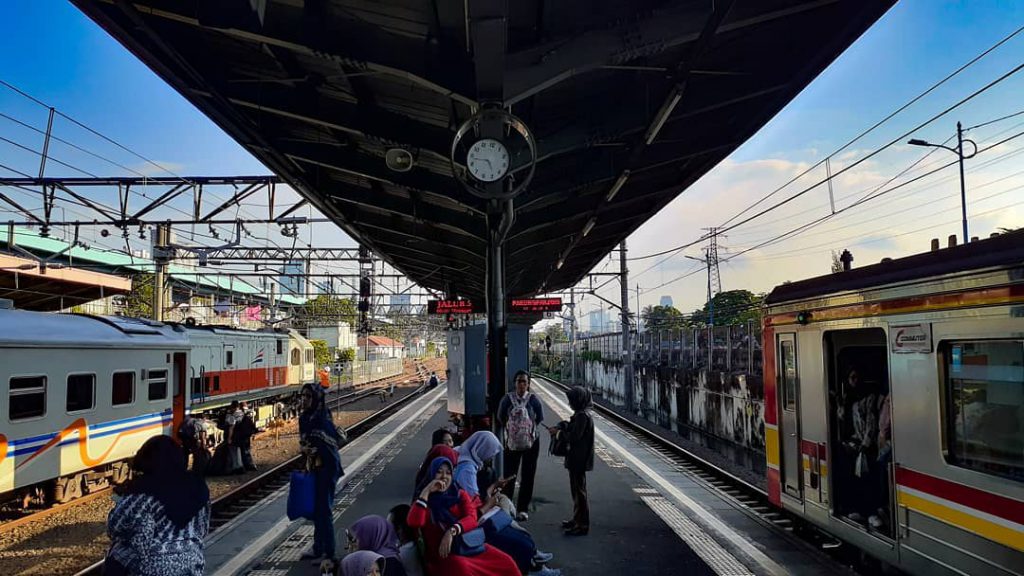 Rute Jadwal kereta - Jadwal KRL Jakarta Commuterline Hari Ini
