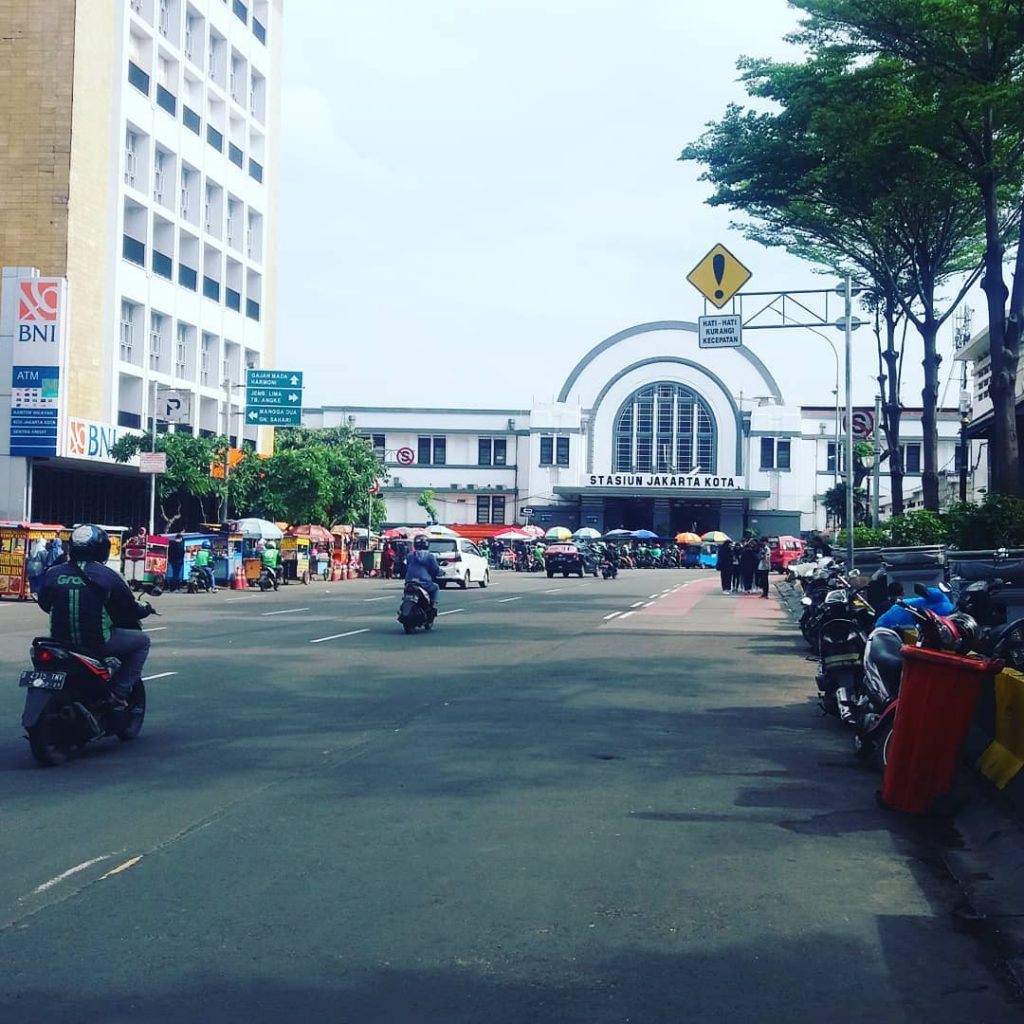 Rute Jadwal kereta - Jadwal KRL Jakarta Commuterline Hari Ini