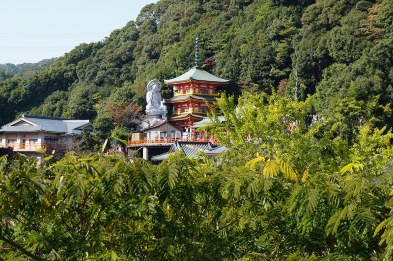 Wisata Sejarah di Sekitar Kuil Chogosonshiji Temple Wisata Sejarah di Sekitar Kuil Chogosonshiji Temple