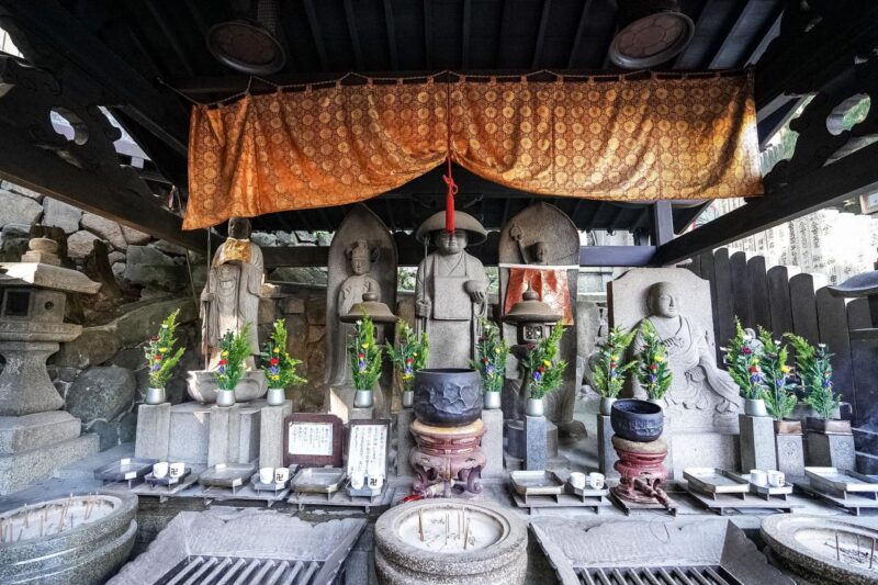 Kuil Hozanji: Sejarah, Keindahan, dan Pengalaman Spiritual Kuil Hozanji: Sejarah, Keindahan, dan Pengalaman Spiritual