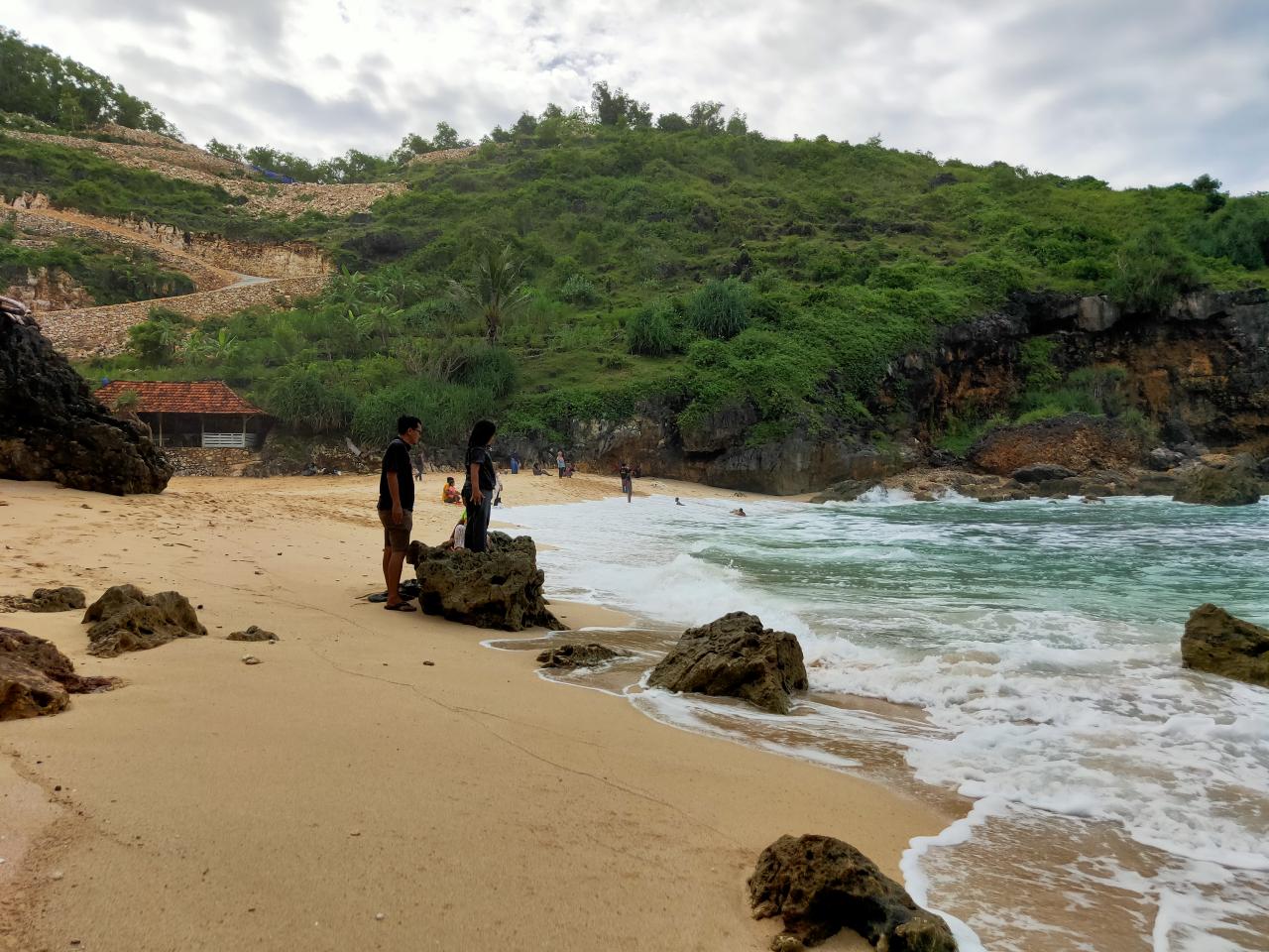 19 Pantai Di Gunungkidul Jogja Wajib Kunjung! - Pantai Ngeden 19 Pantai Di Gunungkidul Jogja Wajib Kunjung! - Pantai Ngeden