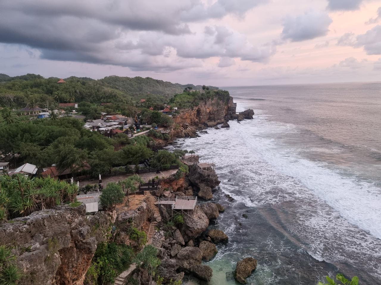 19 Pantai Di Gunungkidul Jogja Wajib Kunjung! - Pantai Ngobaran 19 Pantai Di Gunungkidul Jogja Wajib Kunjung! - Pantai Ngobaran
