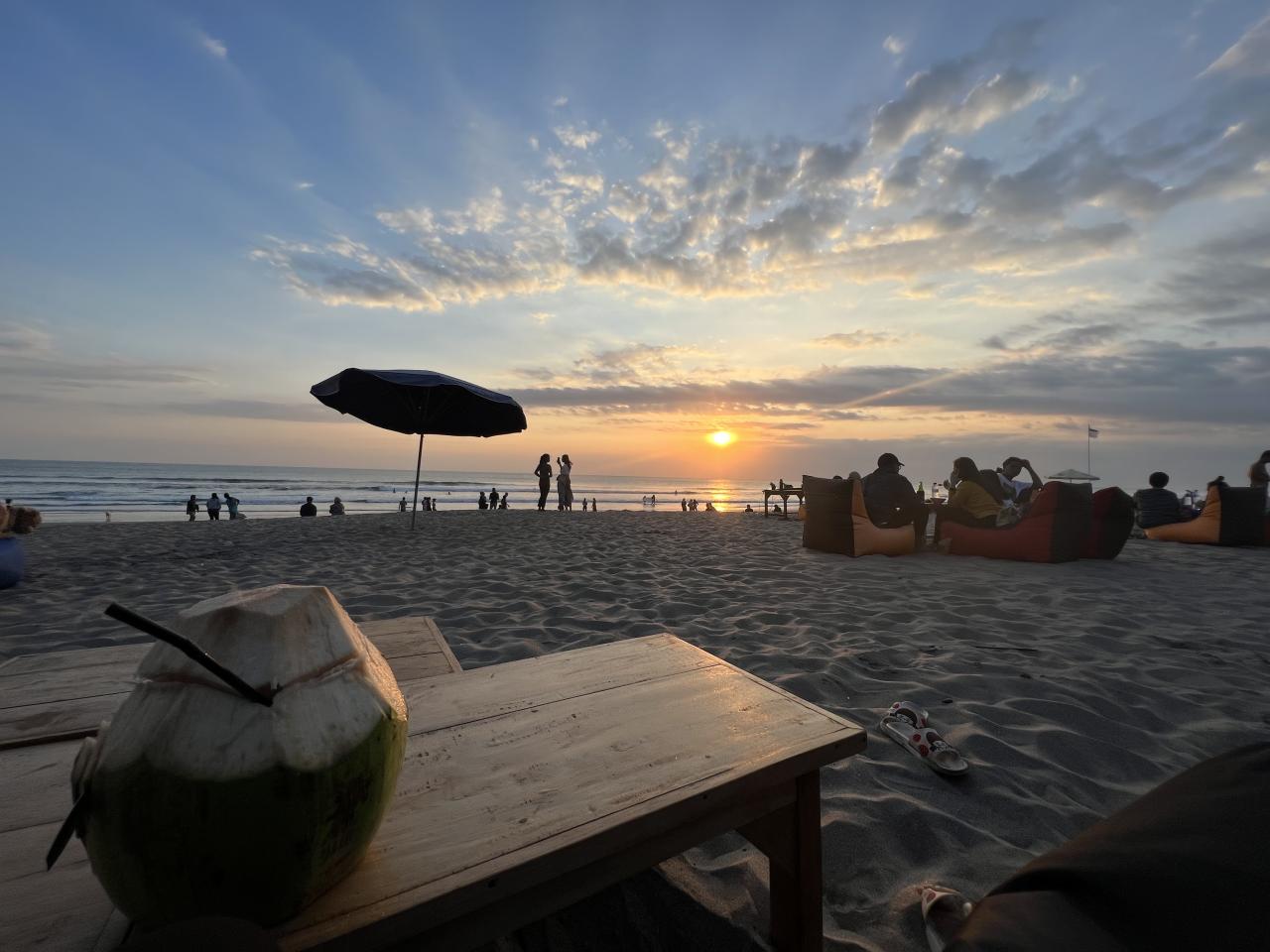 Enjoy Pantai Double Six Beach Bali [ Wisata Bali ]