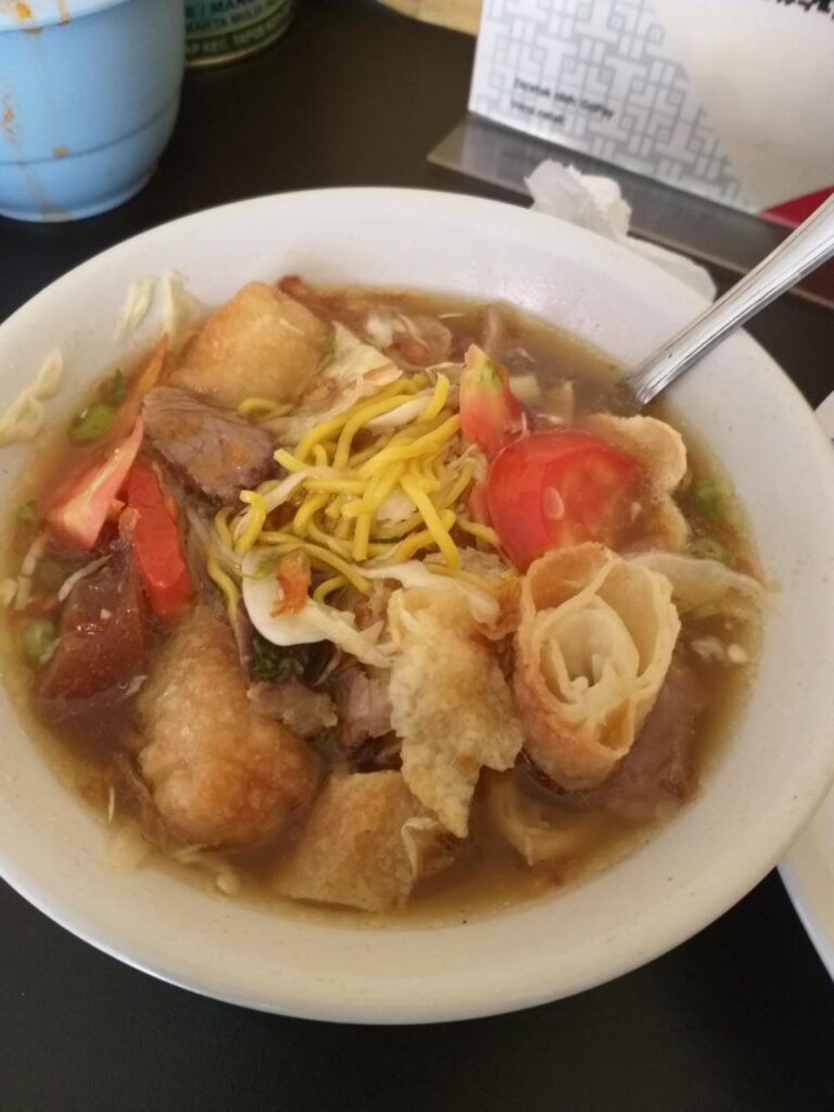 11+ Rekomendasi Makanan Enak yang Cocok Dipesan Malam Hari 11+ Rekomendasi Makanan Enak yang Cocok Dipesan Malam Hari